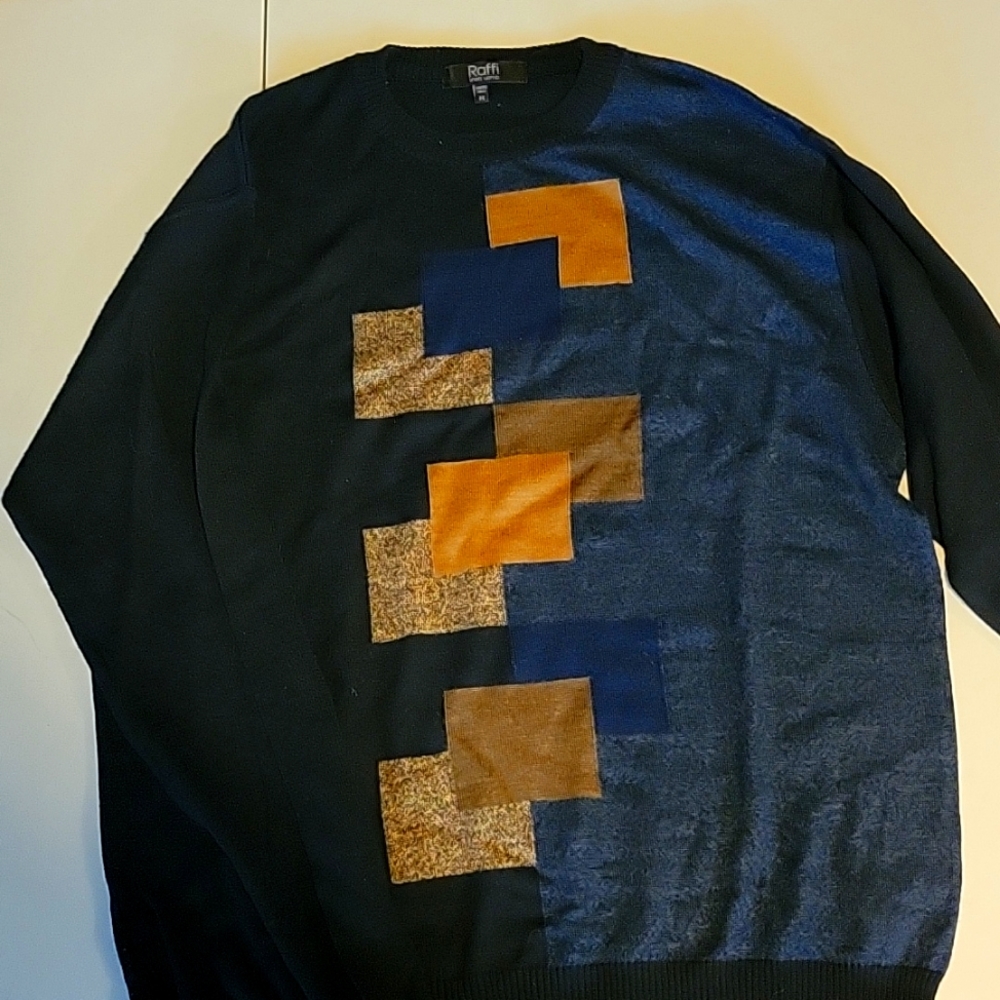 Raffi sweater